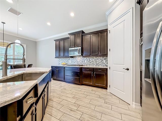 3504 LANDS END WAY, Lutz, FL 33548