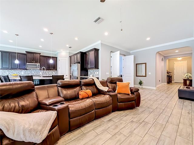 3504 LANDS END WAY, Lutz, FL 33548