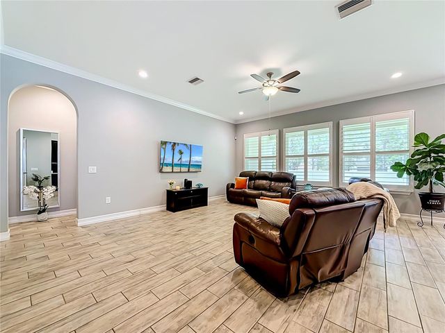 3504 LANDS END WAY, Lutz, FL 33548