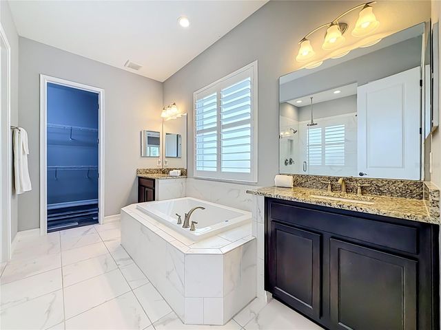 3504 LANDS END WAY, Lutz, FL 33548