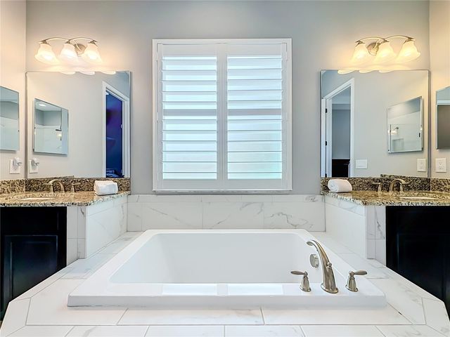 3504 LANDS END WAY, Lutz, FL 33548