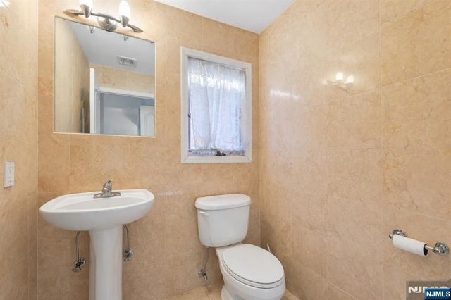 61 Columbia Avenue C0061, Cliffside Park, NJ 07010