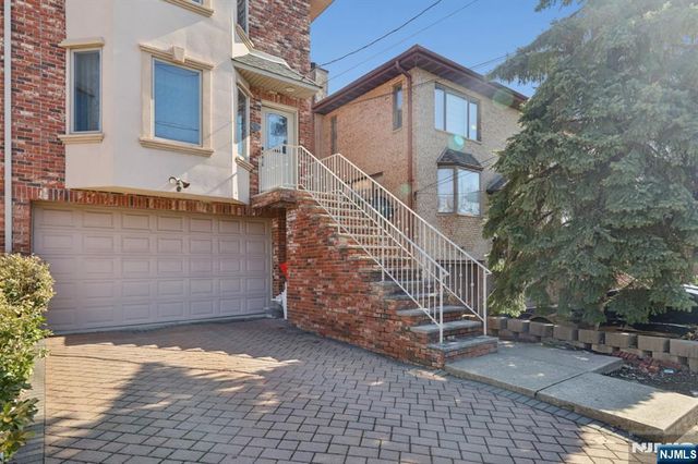 61 Columbia Avenue C0061, Cliffside Park, NJ 07010