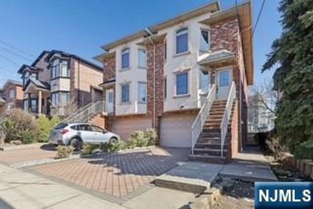 61 Columbia Avenue C0061, Cliffside Park, NJ 07010
