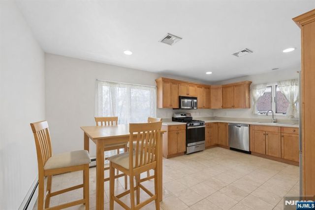 61 Columbia Avenue C0061, Cliffside Park, NJ 07010