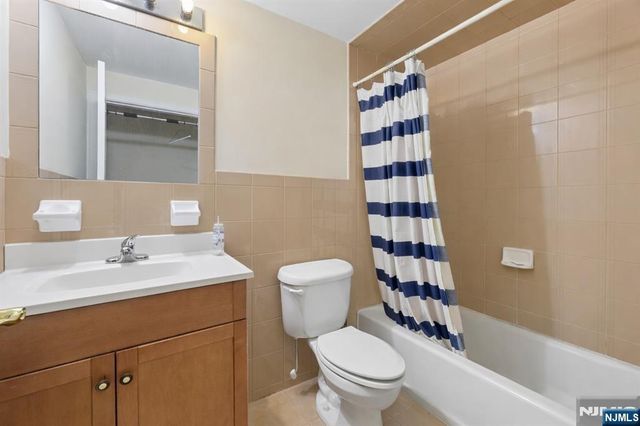 61 Columbia Avenue C0061, Cliffside Park, NJ 07010
