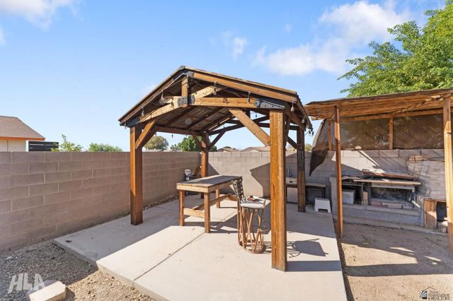 2158 S 46 Dr, Yuma, AZ 85364