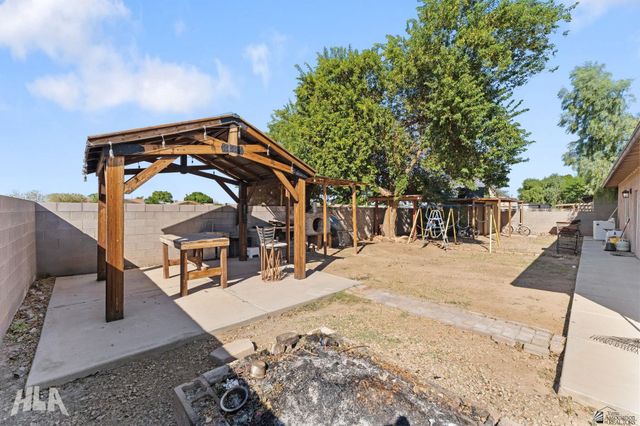 2158 S 46 Dr, Yuma, AZ 85364