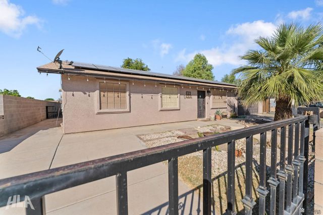 2158 S 46 Dr, Yuma, AZ 85364