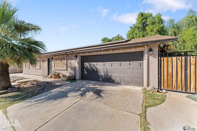 2158 S 46 Dr, Yuma, AZ 85364