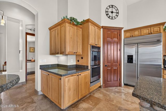 383 W RED FERN Road, San Tan Valley, AZ 85140