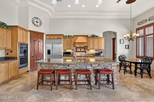 383 W RED FERN Road, San Tan Valley, AZ 85140
