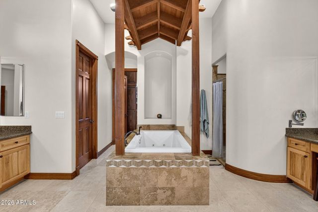 383 W RED FERN Road, San Tan Valley, AZ 85140
