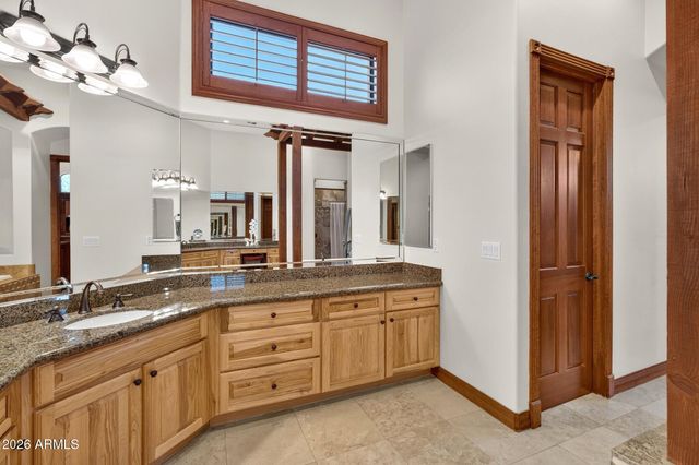 383 W RED FERN Road, San Tan Valley, AZ 85140