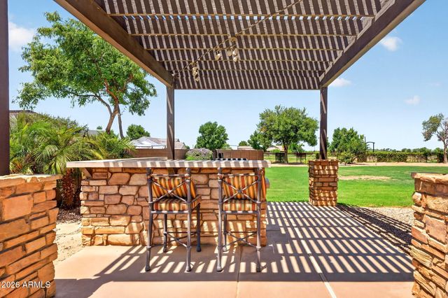383 W RED FERN Road, San Tan Valley, AZ 85140