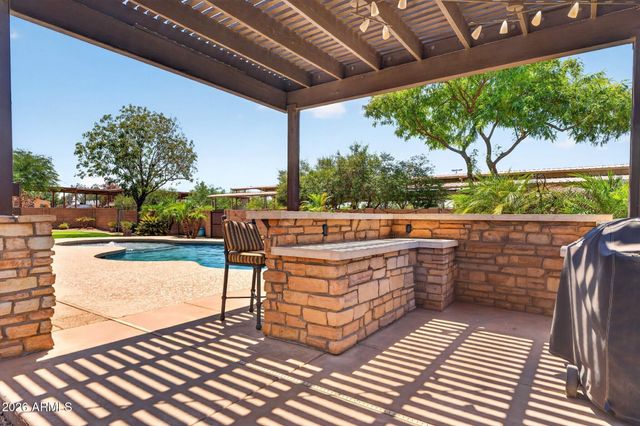383 W RED FERN Road, San Tan Valley, AZ 85140