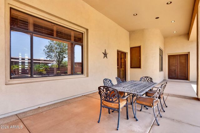 383 W RED FERN Road, San Tan Valley, AZ 85140