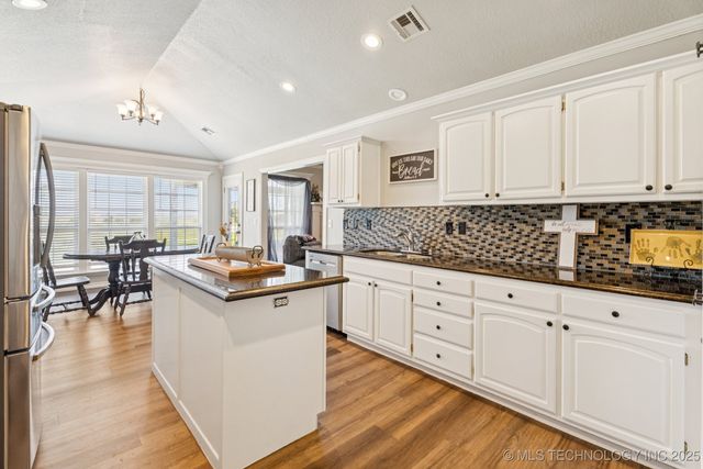 7051 E 150 Street N, Collinsville, OK 74021