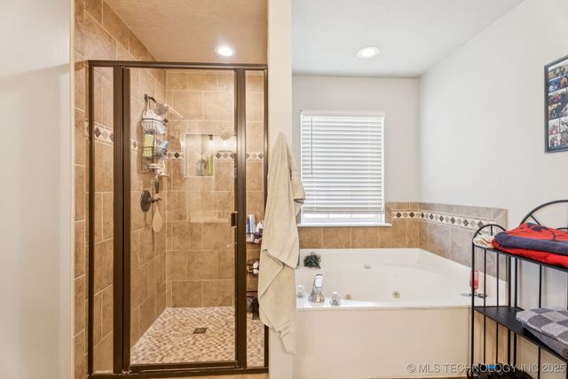 7051 E 150 Street N, Collinsville, OK 74021