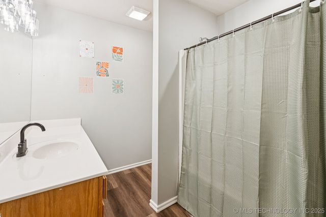 7051 E 150 Street N, Collinsville, OK 74021