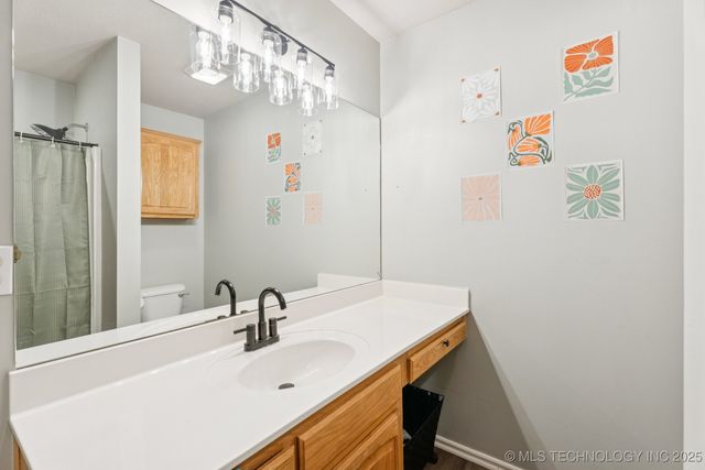 7051 E 150 Street N, Collinsville, OK 74021