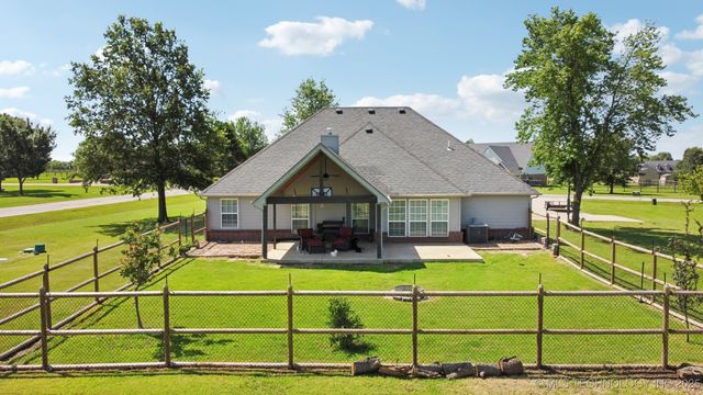 7051 E 150 Street N, Collinsville, OK 74021