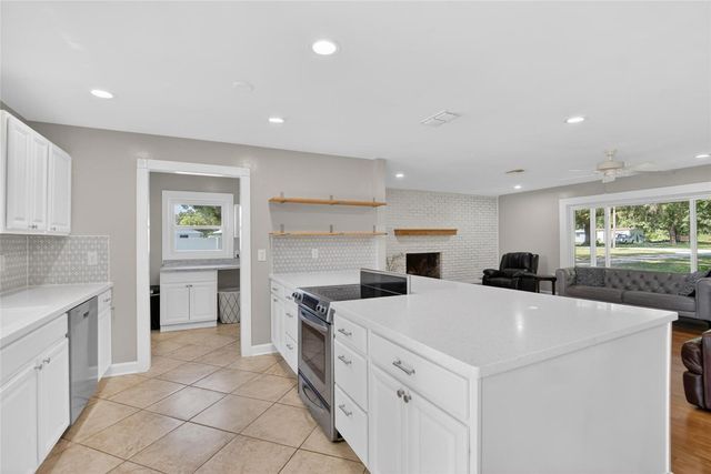 4535 MEADOWVIEW DRIVE, Lakeland, FL 33810
