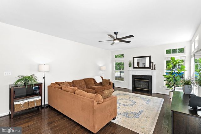 42839 CHAMPNEY CT, Broadlands, VA 20148