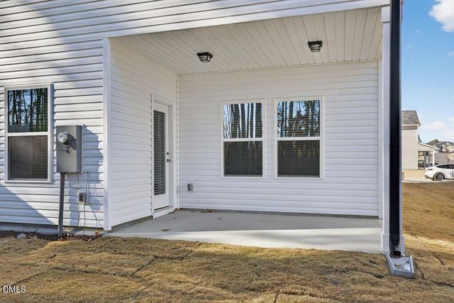 586 Barrington Row Avenue, Zebulon, NC 27597