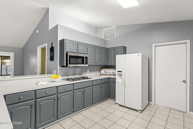902 Laurel Oak Lane, Panama City, FL 32408