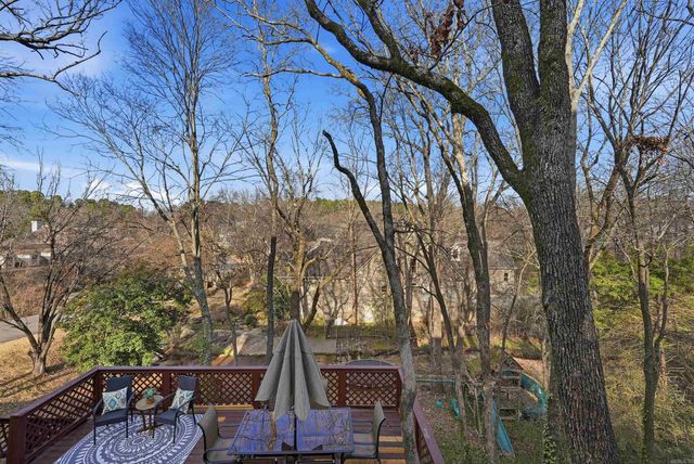 56 Valley Estates Court, Little Rock, AR 72212