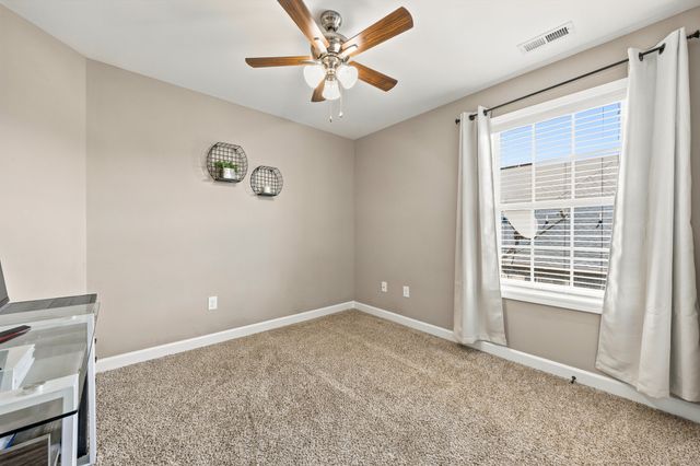 5219 Ladybug Ln, Murfreesboro, TN 37129