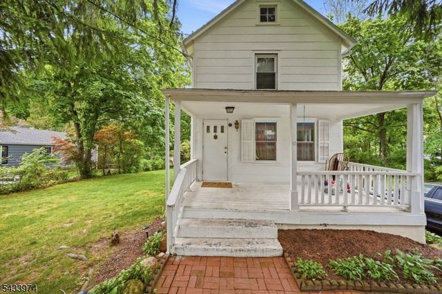 10 Bodnar St, Bernardsville Boro, NJ 07924
