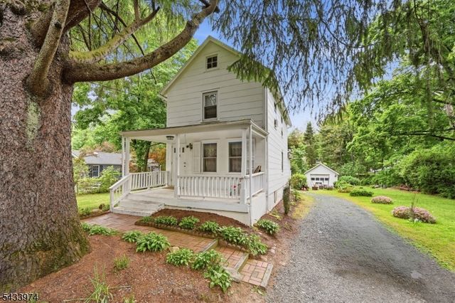 10 Bodnar St, Bernardsville Boro, NJ 07924