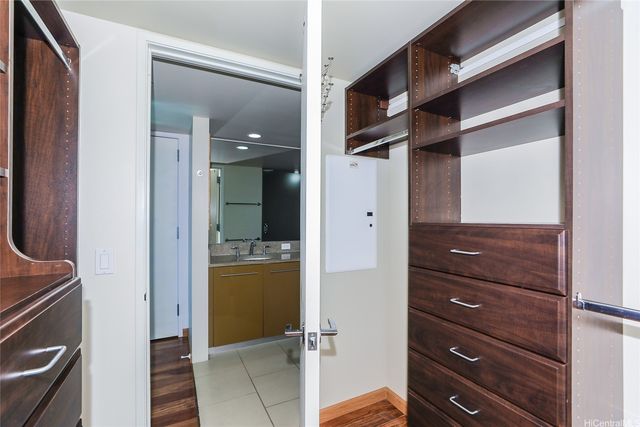1200 Queen Emma Street 2302, Honolulu, HI 96813