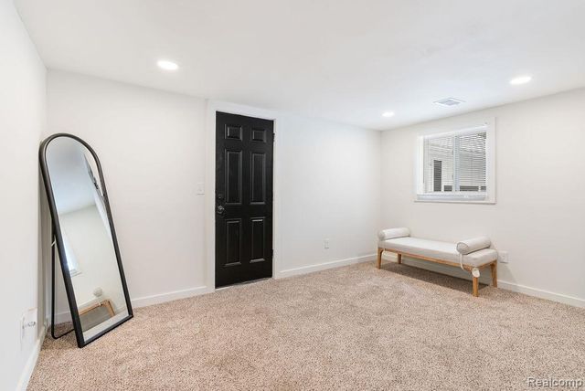 1442 Mintola Avenue, Flint, MI 48532