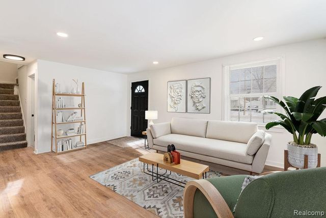 1442 Mintola Avenue, Flint, MI 48532