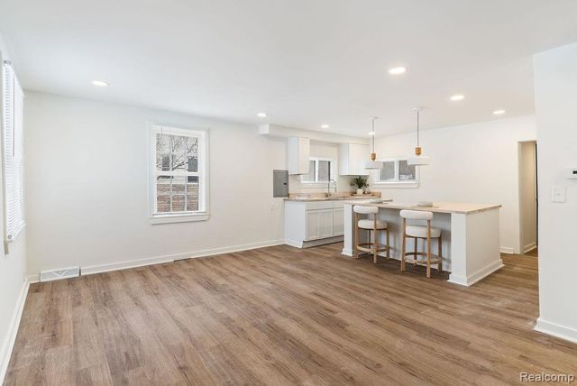 1442 Mintola Avenue, Flint, MI 48532