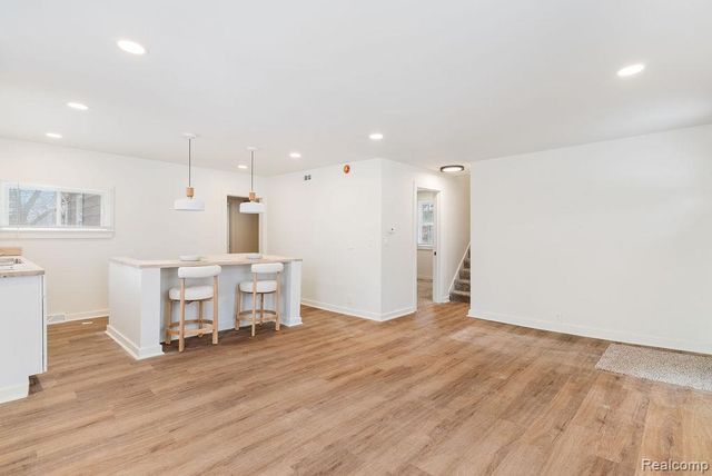 1442 Mintola Avenue, Flint, MI 48532