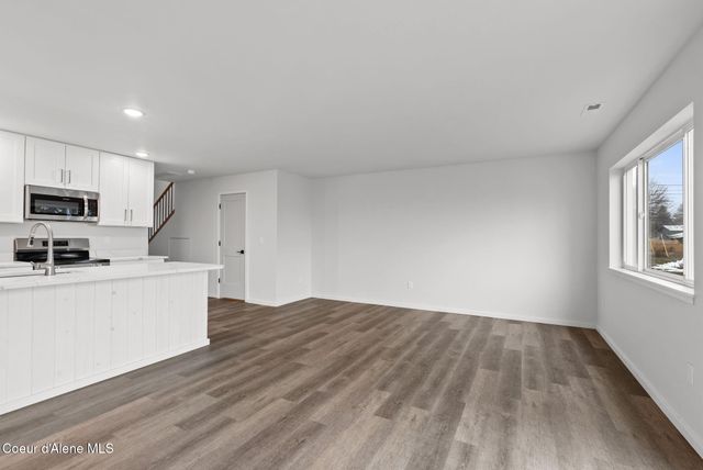 9848 N Laylin Circle, Hayden, ID 83835