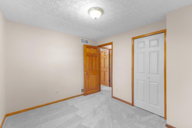 5275 Harlem Road, Galena, OH 43021