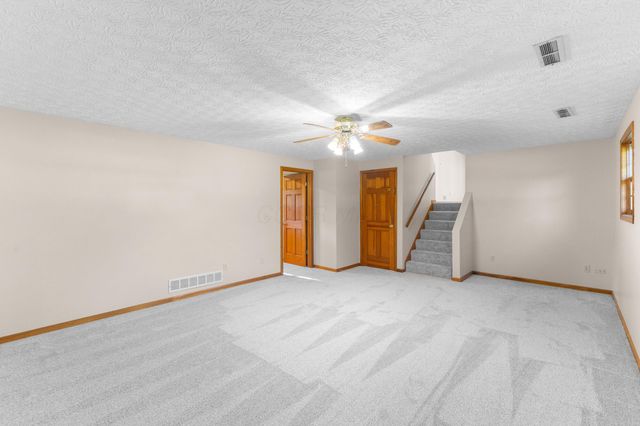 5275 Harlem Road, Galena, OH 43021