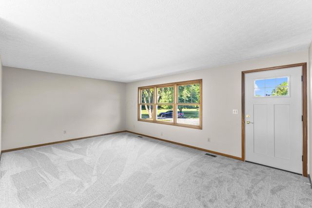 5275 Harlem Road, Galena, OH 43021