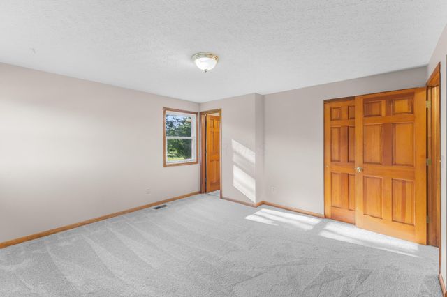 5275 Harlem Road, Galena, OH 43021
