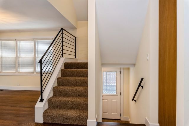 5938 N Sacramento Avenue, Chicago, IL 60659