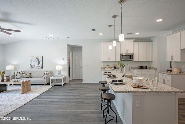 421 SAGO Avenue, Jacksonville, FL 32218