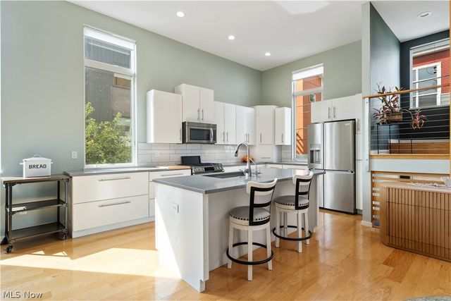 2509 Thurman Avenue, Cleveland, OH 44113