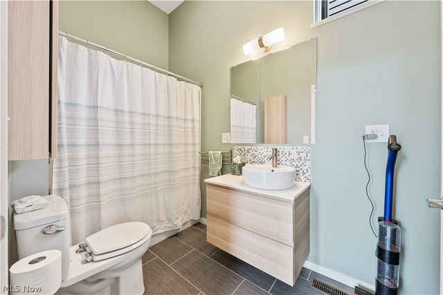 2509 Thurman Avenue, Cleveland, OH 44113