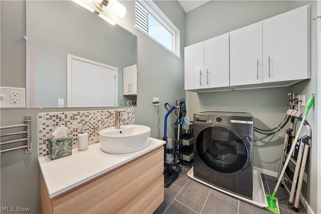 2509 Thurman Avenue, Cleveland, OH 44113