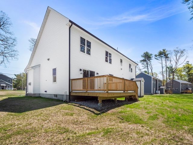 316 Old Westport Rd, Dartmouth, MA 02747